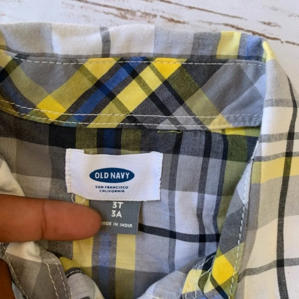 Old navy button down